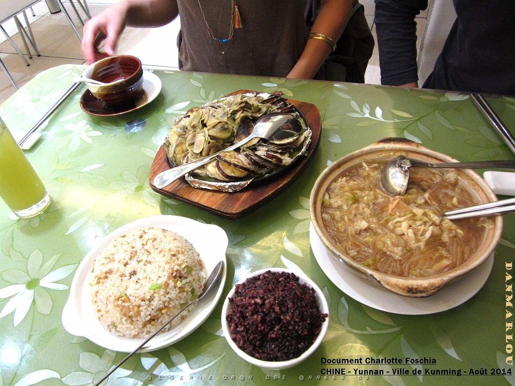 123- Charlotte Foschia- Kunming .JPG